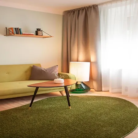 Nicht Weit Von Der Donau * لينتز