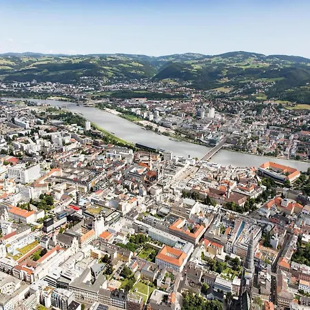 Nicht Weit Von Der Donau 아파트 *