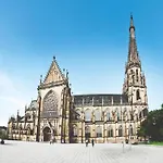 Nicht Weit Von Der Donau Apartment