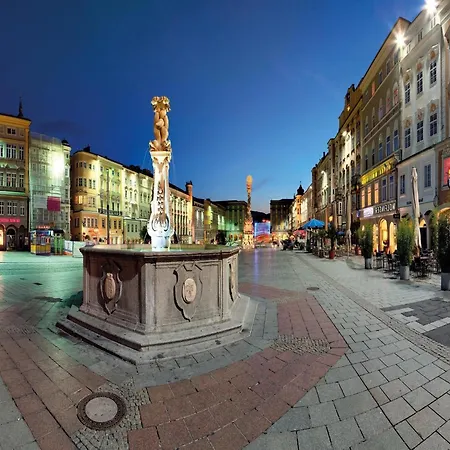 Nicht Weit Von Der Donau * 林茨